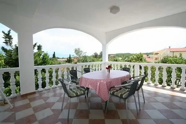 Apartmani Novosel Šilo 0*,  Chorvatsko