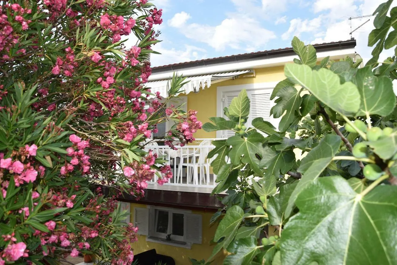 Apartmani Novosel Šilo Apartmán