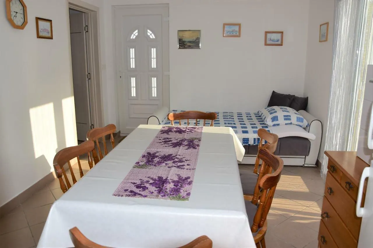 Apartmani Novosel Šilo Apartmán