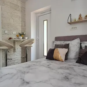 Studio Apartman Grzetic Šilo