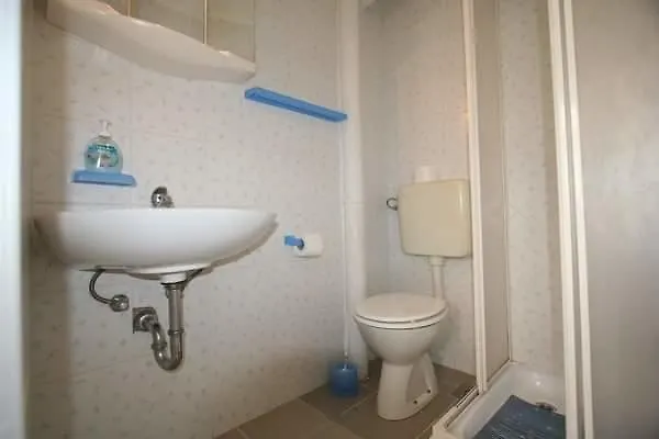 Apartmani Novosel Šilo 0*,
