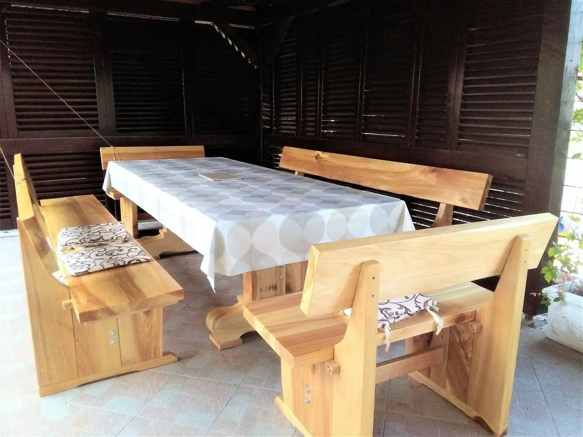 Appartamento Apartmani Novosel Šilo